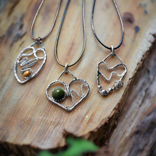 Handmade Jewelry is the Ultimate Valentine’s Day Gift (Trust me, They’ll Love It!) 💎💖