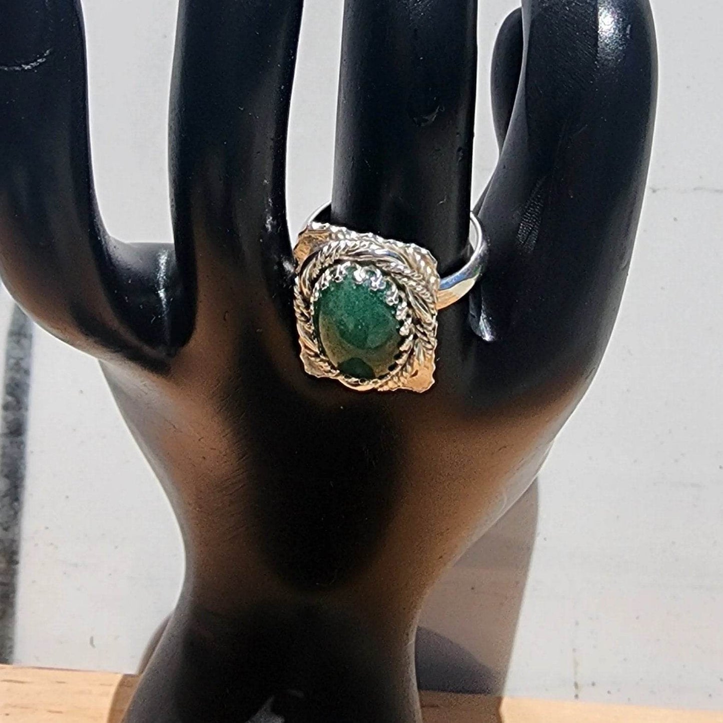 Bold Handmade .925 Sterling Silver Green Aventurine Ring – Twisted Rope Accent & Rugged Plate✨