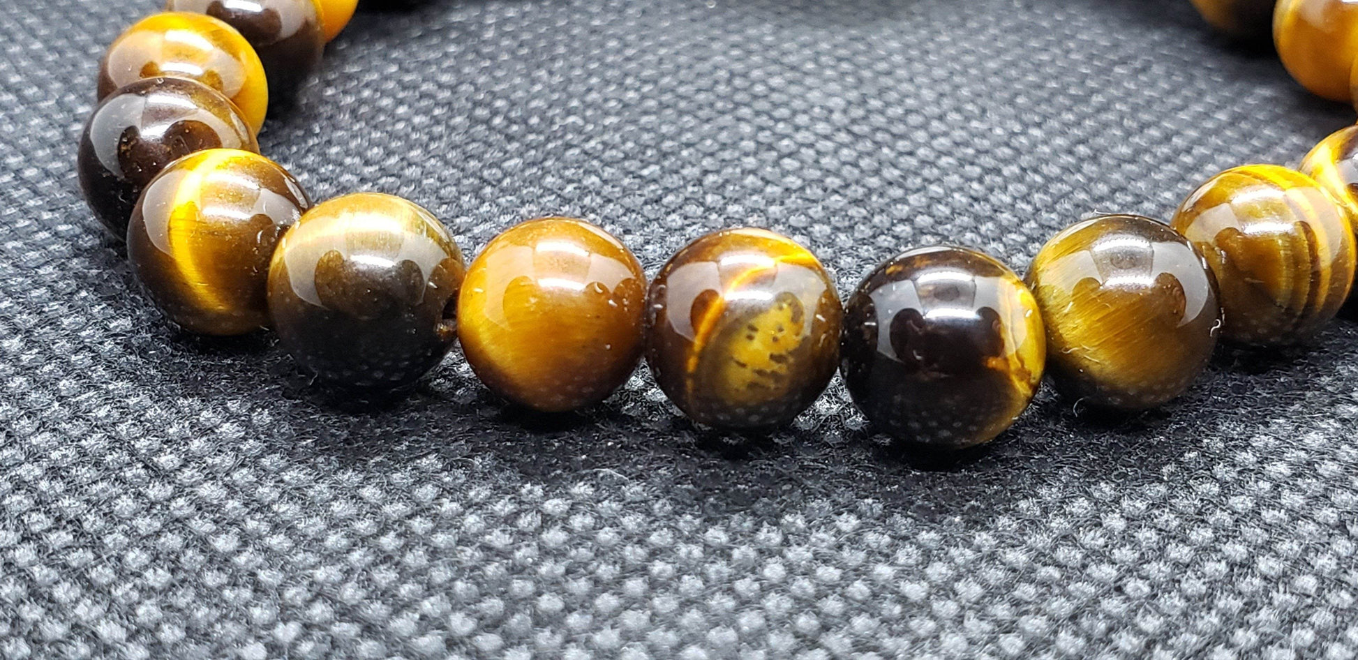 Tigers Eye Gemstone Bracelet With Frosted Crackled Quartz Center