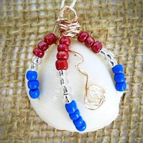Lucina Seashell Pendant-Multi-Color-Glass Beads-Wire Wrapped-Beach Boho-USA - South Florida Boho Boutique