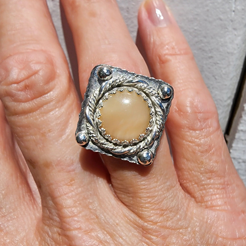 Statement Ring -Tawny Mother Of Pearl Cabochon - Sterling Silver Vintage Boho