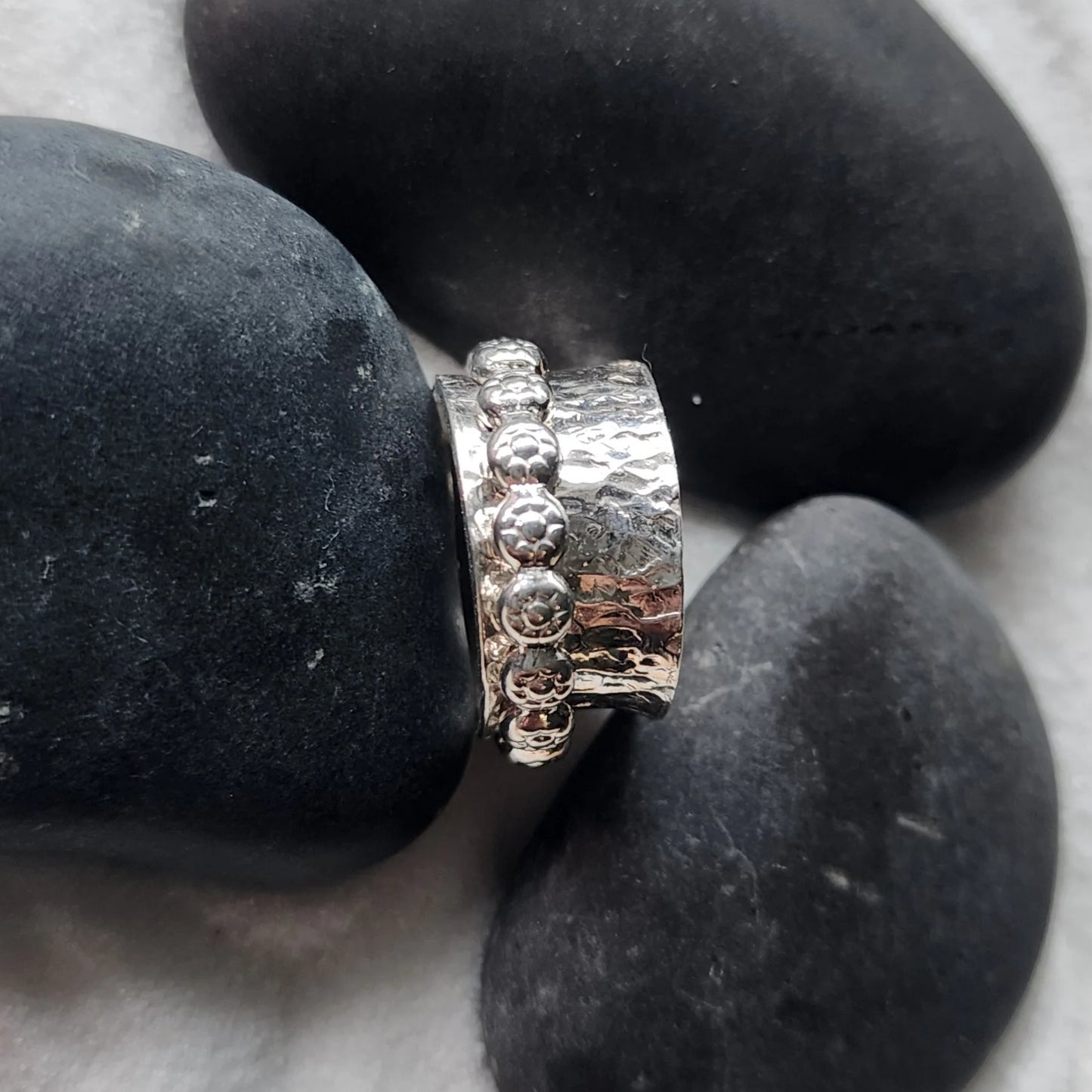 Sterling Silver Handmade Spinner Ring Hammered Style with Daisy Flower Outer Ring