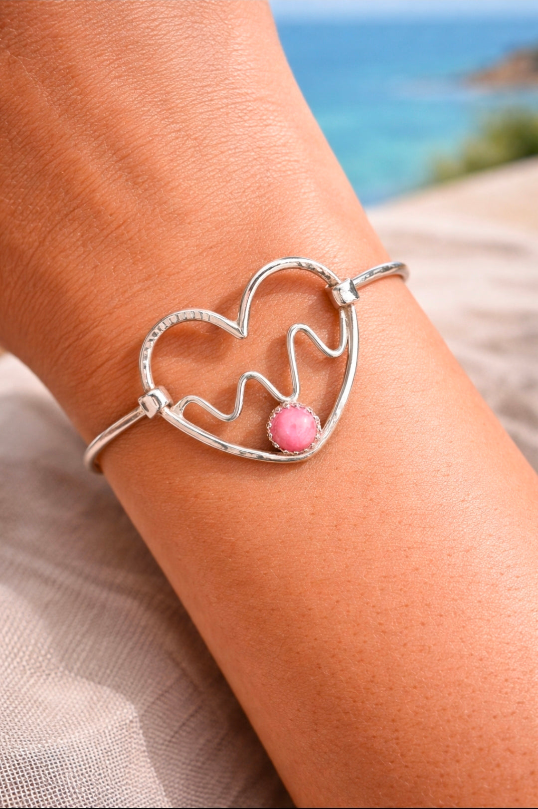 Handmade Sterling Silver Hammered Texture Bracelet with Heart-Shaped Clasp & 10mm Rhodonite Gemstone – Chic, Bold & Full of Heart