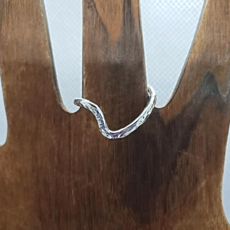 Sterling Silver  Hammered Texture " S " Shape Ring - South Florida Boho Boutique