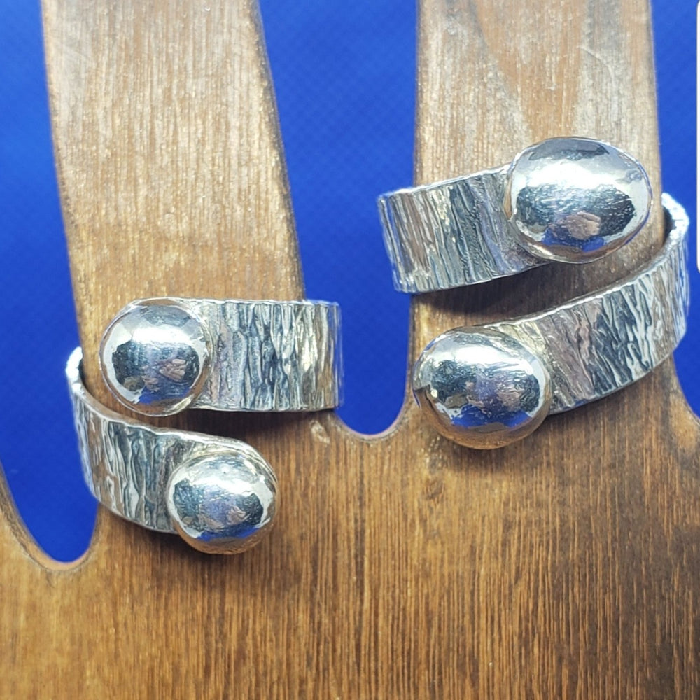 Sterling Silver Hammered Texture Minimalist Ring With Silver Beads - Adjustable - South Florida Boho Boutique